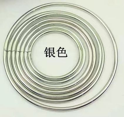 荷物の締める物のための機械を作る機械380V 2.2KW円を形作る50HZワイヤー